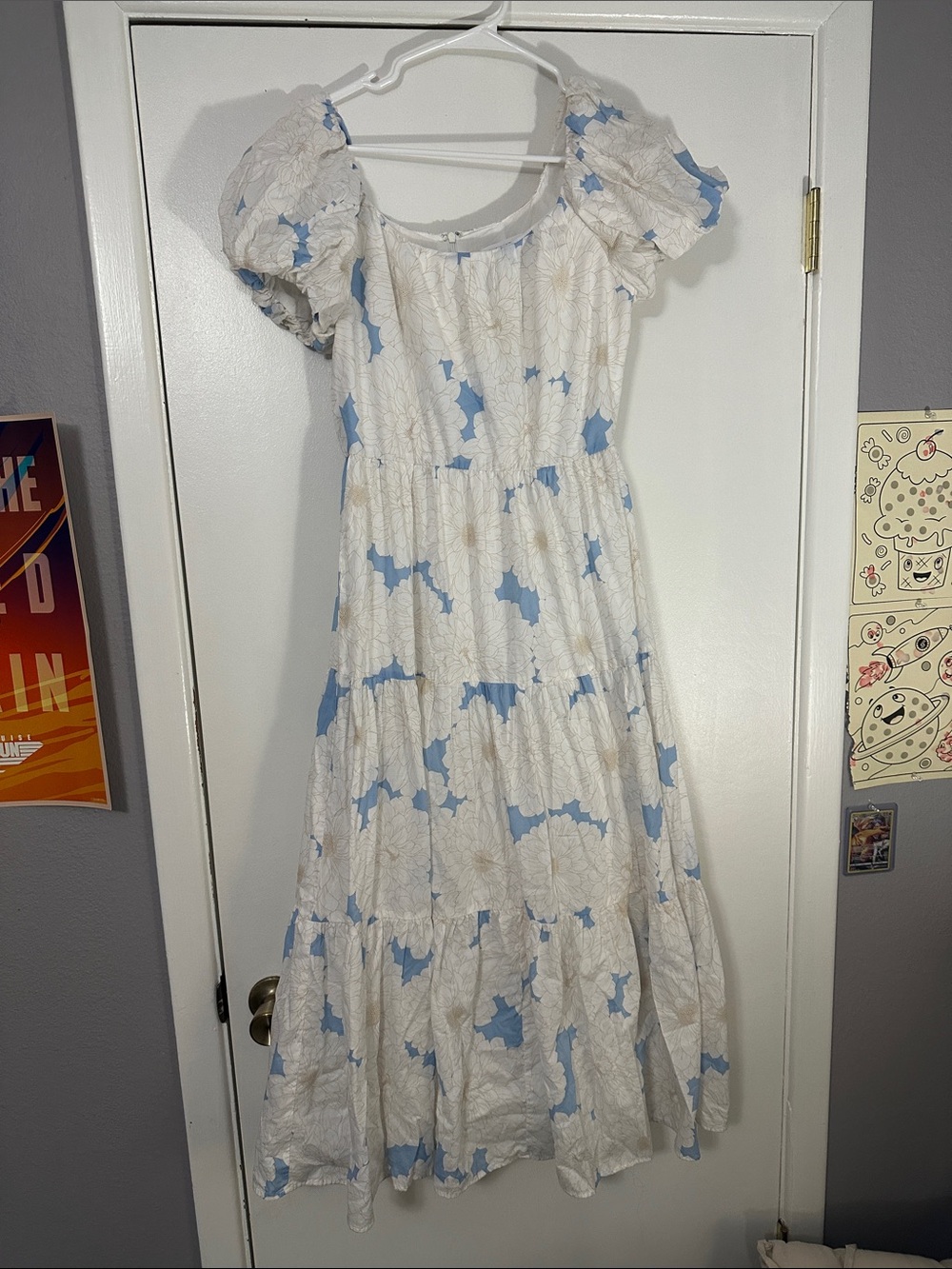 Calvin Klein White Dress with Light Blue Floral Print Maxi - Picture 3 of 4